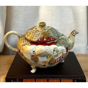 Antique Japanese SATSUMA Yaki Lobed Teapot Figural Gold Gilded Enameled Signed